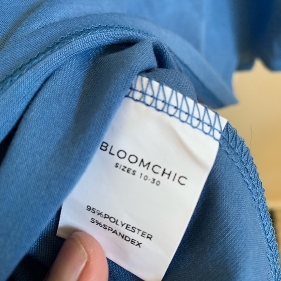 Bloomchic Short Sleeve Tri-Colored Top NWT🌴 - Picture 6 of 6